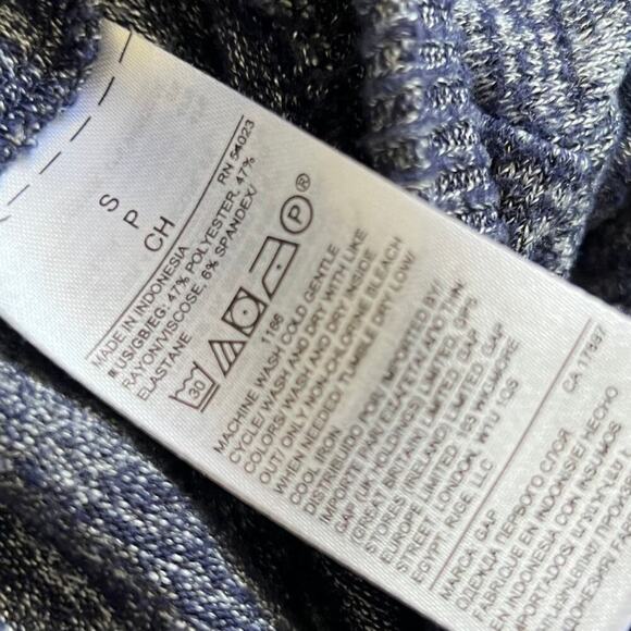 Gap Women's Softspun Navy Blue Star Comfortable Casual Spandex Blend Hoodie - S - Picture 3 of 7